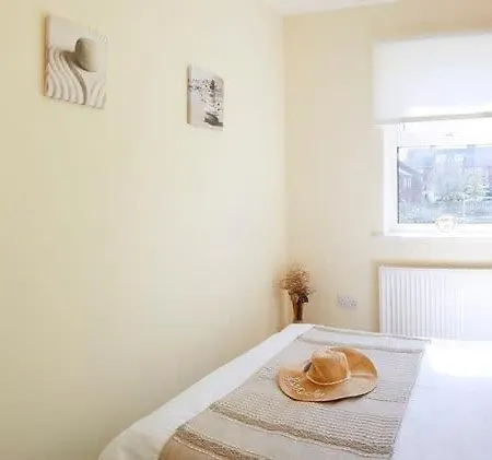 Nyaraló Rest - Sleeps 5 Great Location