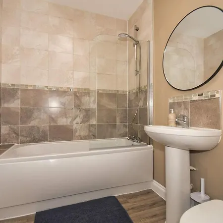 Rest - Sleeps 5 Great Location *